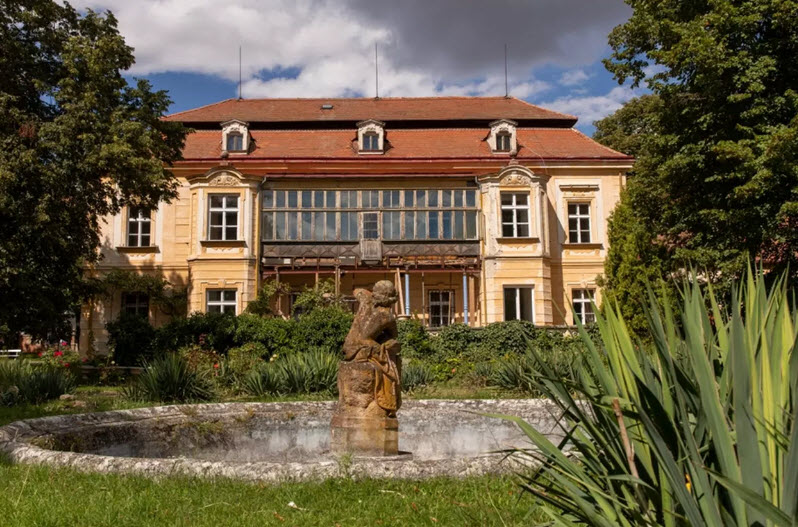 Zámek Lechovice - Château Lechovice, Czech Republic (Czechia)